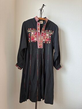 Vtg Papillon Sz M Long Black Dress with Multicolor Embroidery Walia's India